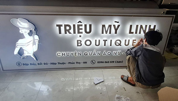 Chuyên làm biển quảng cáo cửa hàng quần áo tại Hải Phòng