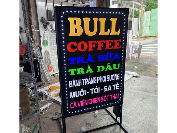 mẫu biển quảng cáo đồ ăn vặt thu hút