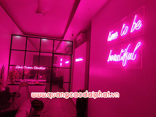 Biển Led Neon sign Chi Trần Studio