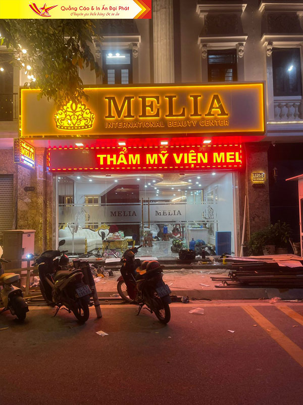 Biển thẩm mỹ viện Melia 